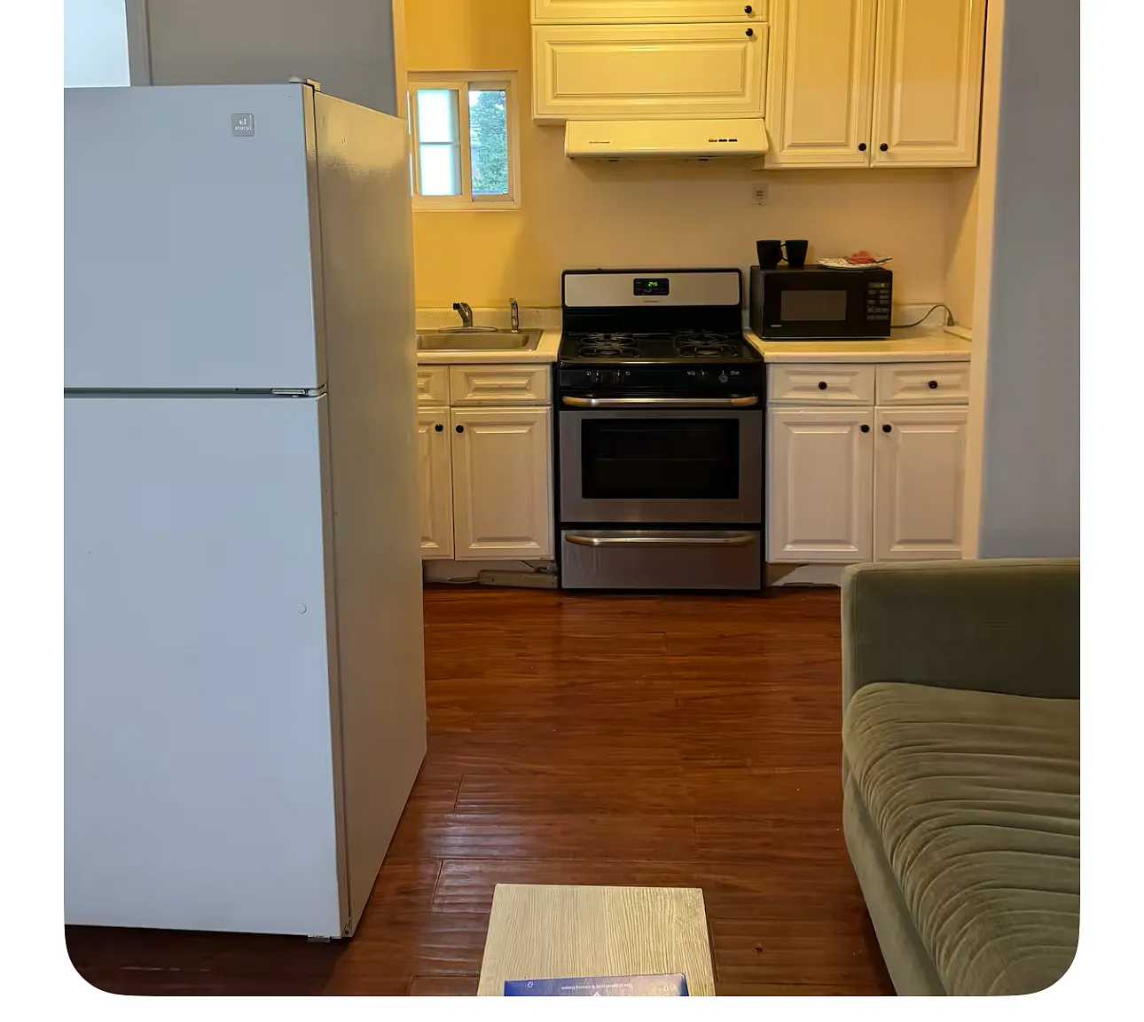 1 bed, 350 sqft, $1,400 — Photo 4
