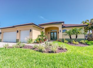 137 SE 32nd St, Cape Coral, FL 33904