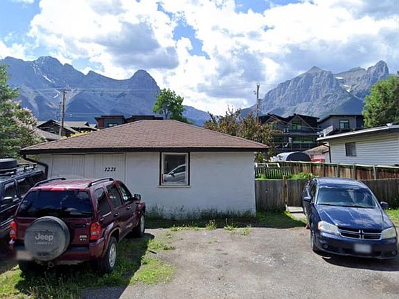 5th image of 1221 S 1st Ave