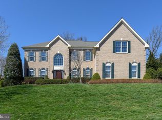 10246 Brittenford Dr, Vienna, VA 22182