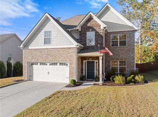 6322 Spring Cove Dr, Flowery Branch, GA 30542