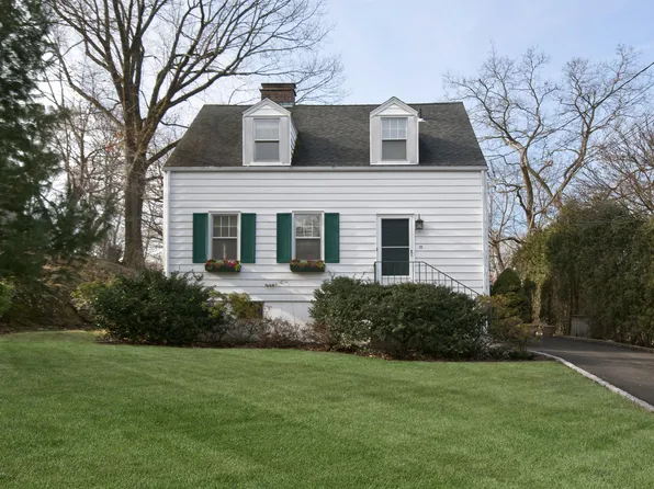 15 Butler St, Cos Cob, CT 06807