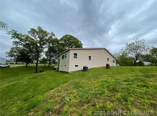 1349 Cedar Ridge Cir, Roach, MO 65787