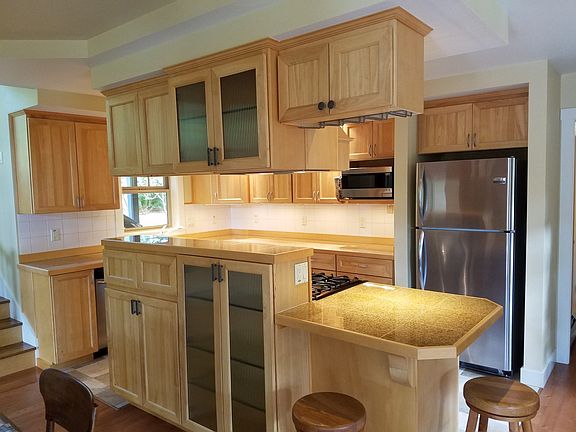 5th image of 1335 NE Warner Park
