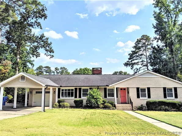 2225 Kingswood Rd, Fayetteville, NC 28303