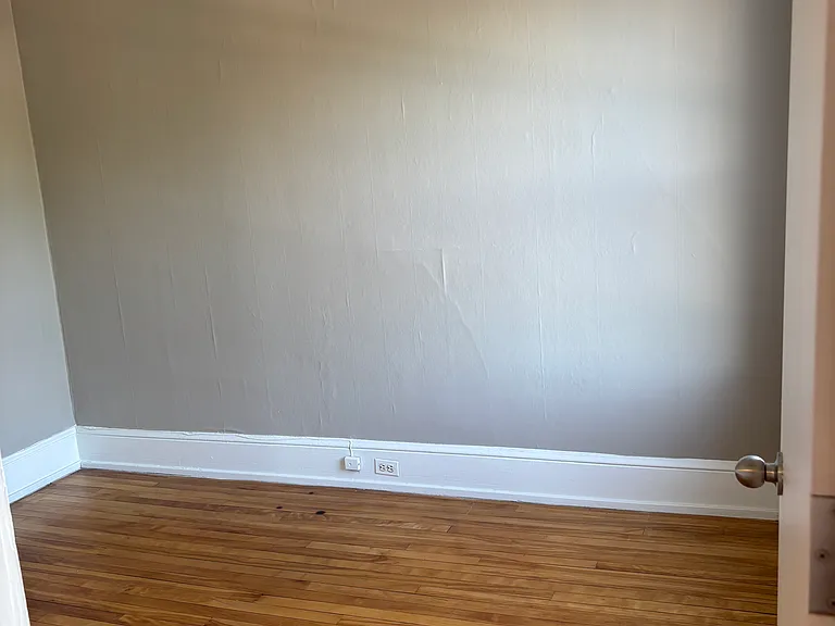 2317 Hennepin Ave #3 — Photo 6