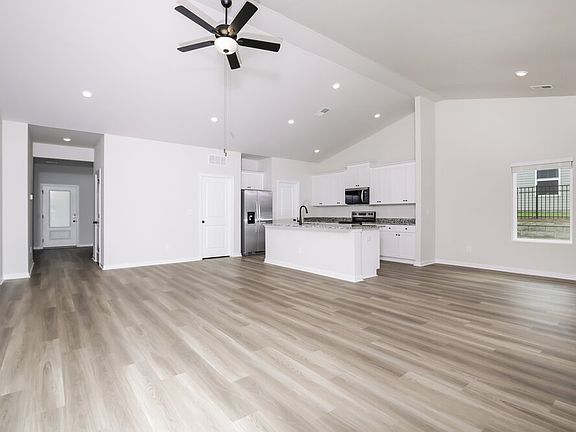 5th image of 387 Cascade Knoll Dr