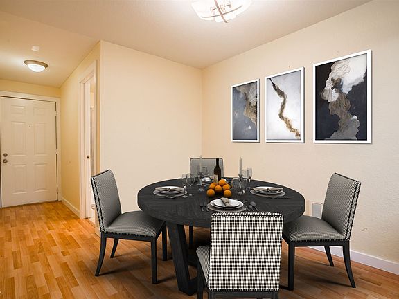 4th image of 16817 Larch Way Unit F106