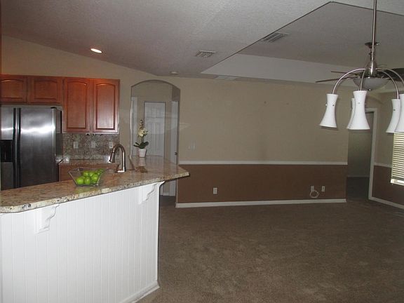 4th image of 2730 SW Onaway Ave