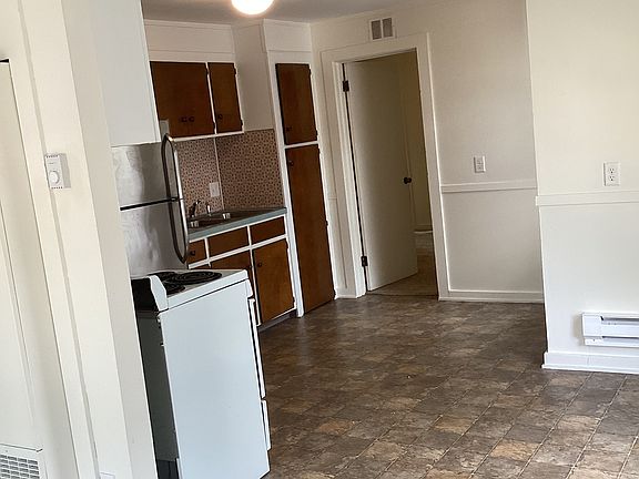 5th image of 118 W 15th St #2
