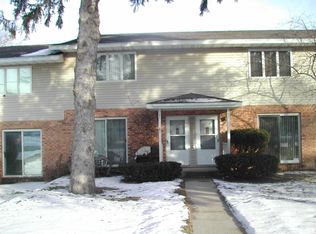 171 Elmhurst Ct #103, Williams Bay, WI 53191