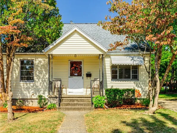 309 E Boxwood Ave, Akron, OH 44301