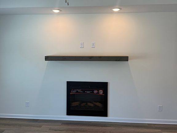 5th image of 1286 Mourning Cloak Dr