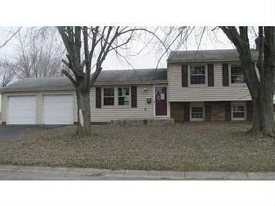 101 Walden Farm Cir photo 1