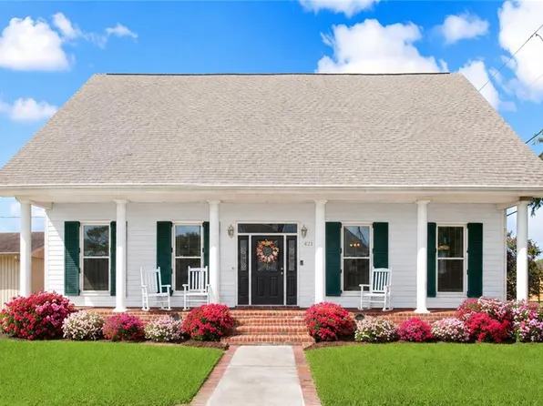 421 Bear Dr, Arabi, LA 70032