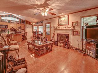 3910 Brittan Glade Trl, Snellville, GA 30039