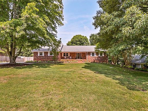 4th image of 4705 Waldorf Dr