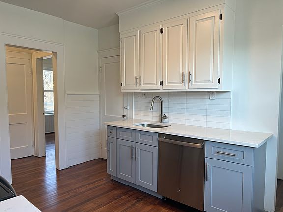 3rd image of 118-120 Wilson St