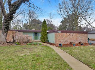 106 W Holmes St, Urbana, IL