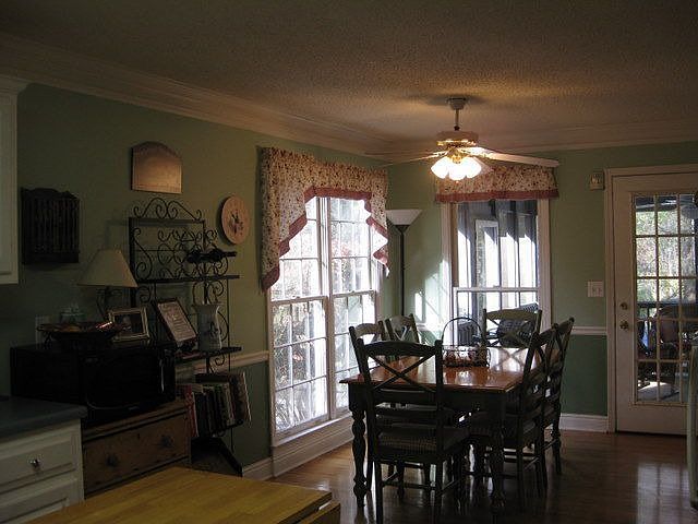 breakfast area view