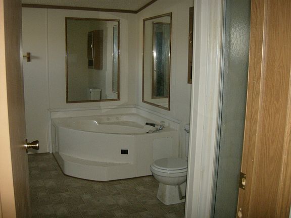 3rd image of 10025 Melvin Dr