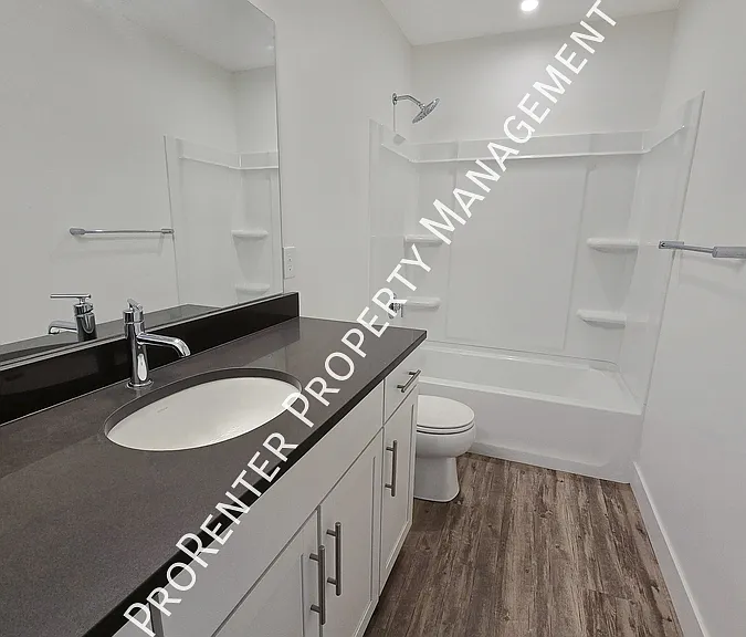 3111 S Edgewater Cv — Photo 21