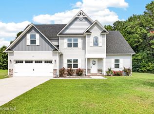 107 Pegasus Pl N, Jacksonville, NC 28540
