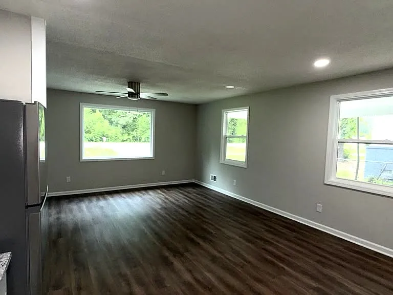 620 Crane Church Rd — Photo 2