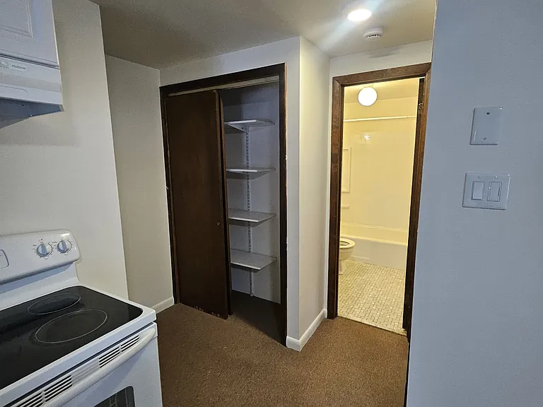 145 Quailwood Pkwy — Photo 16