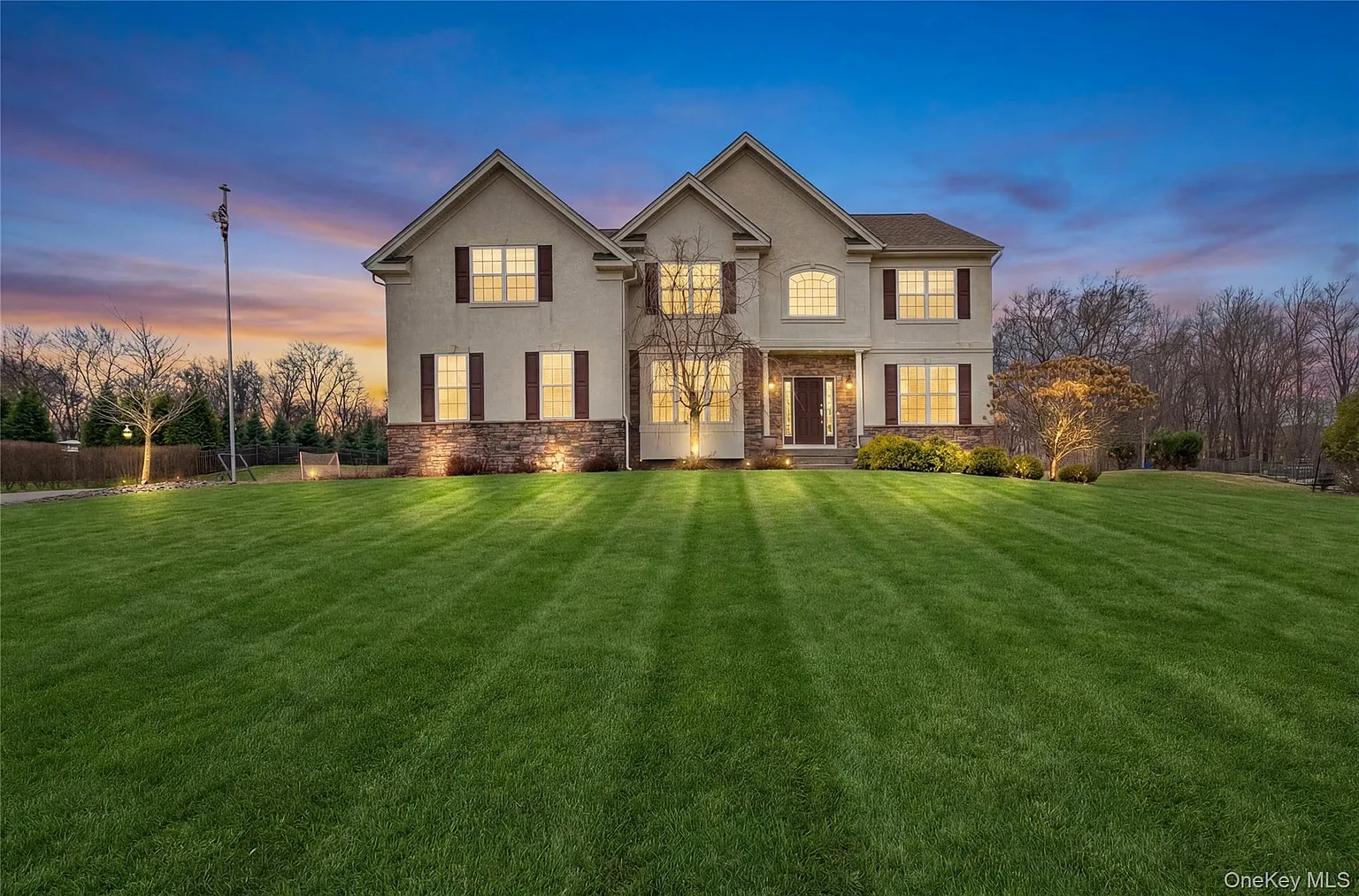 75 Luthien Forest Road photo 1