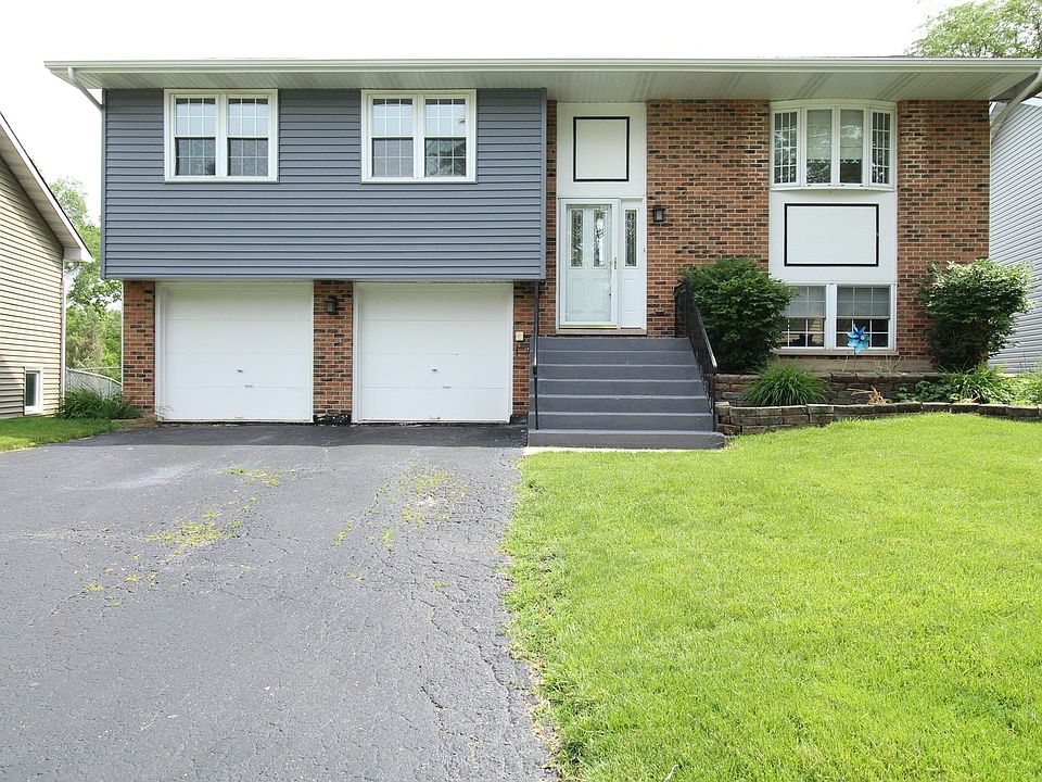 1st image of 408 Fernwood Dr