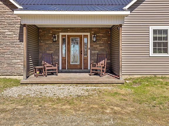 3rd image of 1032 Burton Hill Road