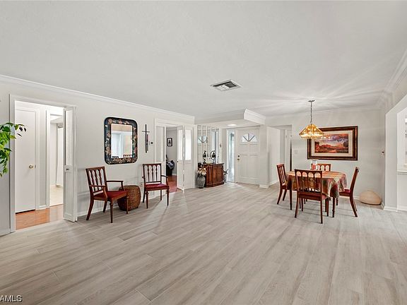 3rd image of 1325 Kingswood Ct
