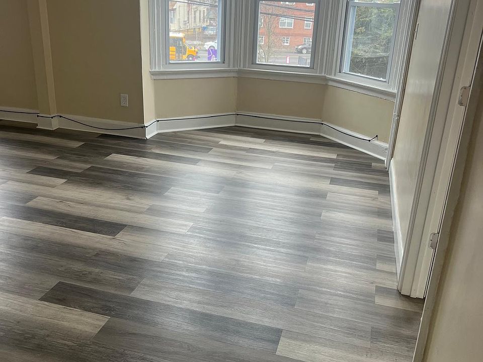 1st image of 485-487 E 38th St #2