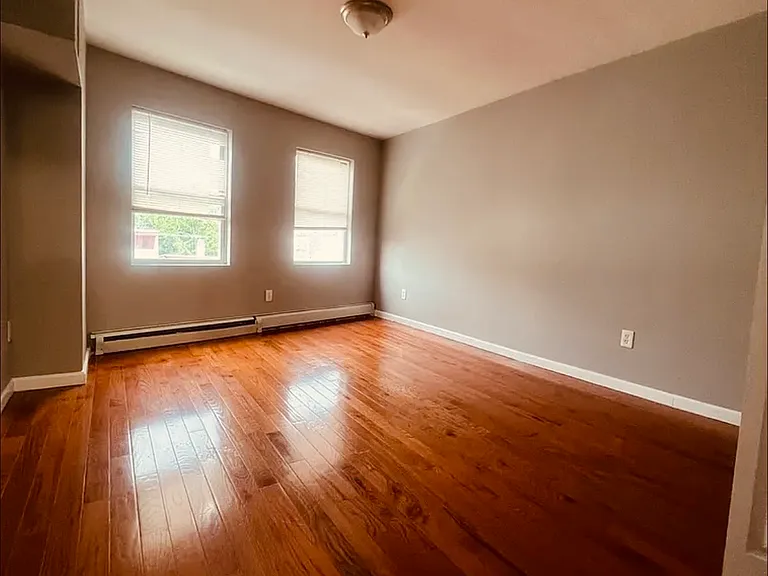 113 Ocean Ave #5A — Photo 4