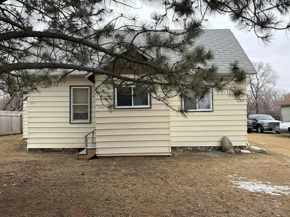 120 1st St SW, Sawyer, ND 58781