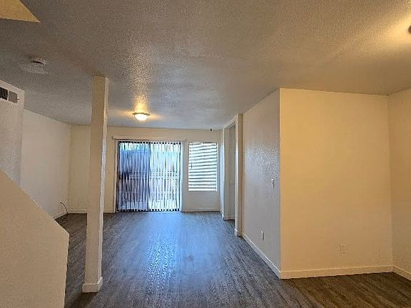 5th image of 1221 N Peach Ave APT 156