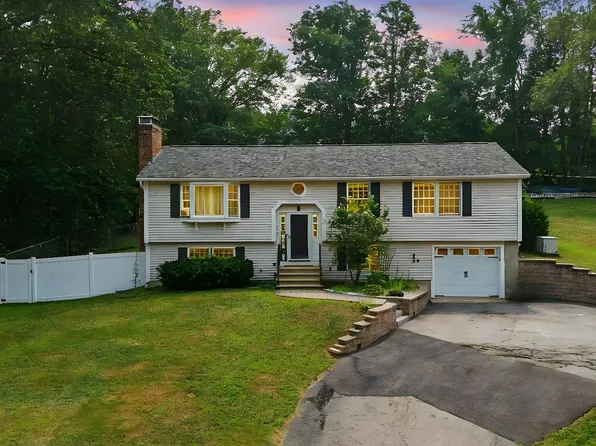 23 Bartlett Street, Allenstown, NH 03275