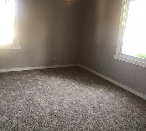 4th image of 1701 Cherry Ln