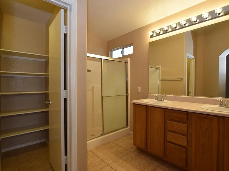 1024 Clover Tip Ct — Photo 20