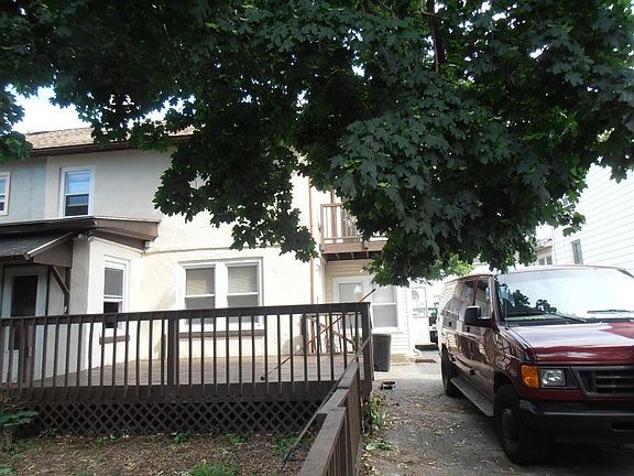 4th image of 325 Hudson St