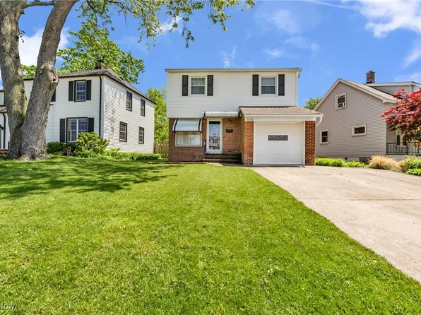 1531 Crestwood Rd, Mayfield Heights, OH 44124