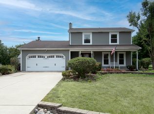 24243 Graver Ln, Naperville, IL 60564