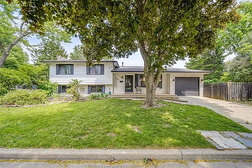 7105 Isabelle Ct Photo 1
