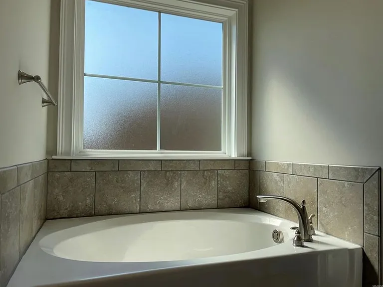 116 Herman Dr — Photo 20