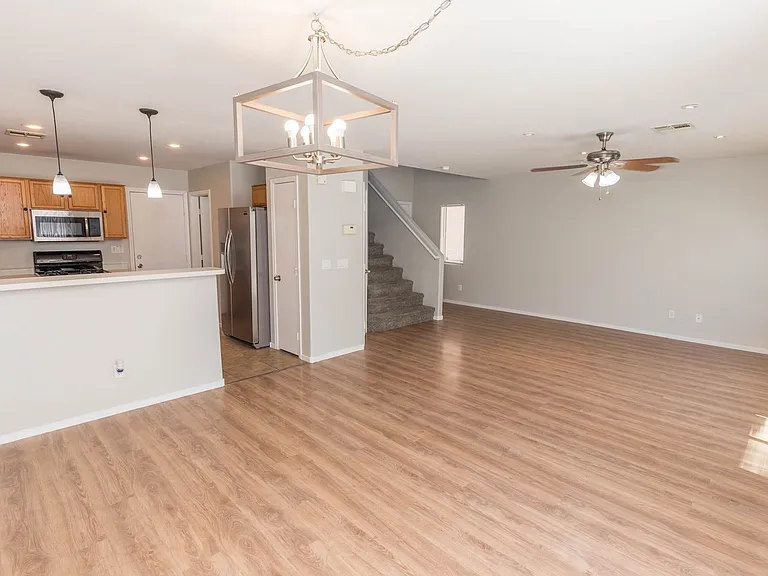 4515 Grotto Ct — Photo 8