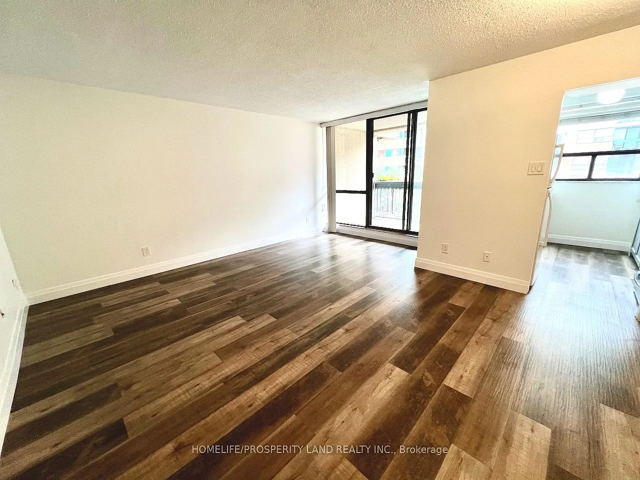 1 bed, $2,400 — Photo 2