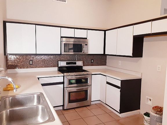 2nd image of 1708 W Sauvignon Dr