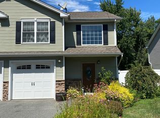 12 North St, South Hadley, MA 01075