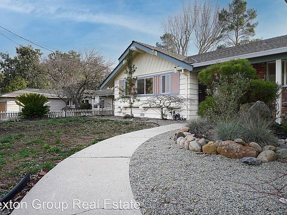 4th image of 1040 Sanders Dr